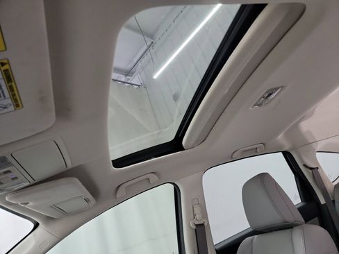 Used 2016 Honda CR-V EX-L image 24