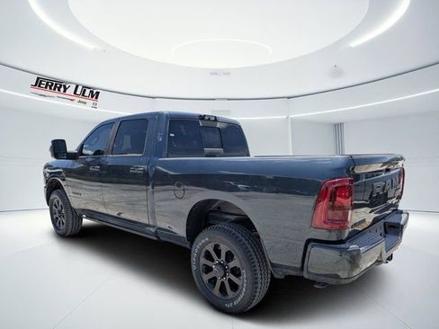 New 2026 RAM 2500 Laramie AWD/4WD image 5