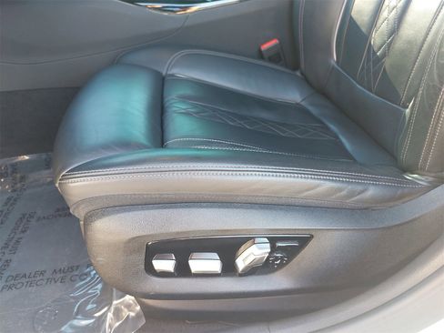 Used 2019 BMW 540i 540i w/ M Sport Package image 28