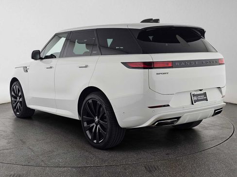 Used 2024 Land Rover Range Rover Sport Dynamic SE AWD/4WD image 3