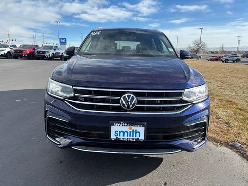 Used 2022 Volkswagen Tiguan SEL R-Line image 8