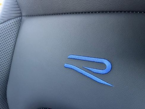 Used 2023 Volkswagen Golf 20th Anniversary Edition image 29