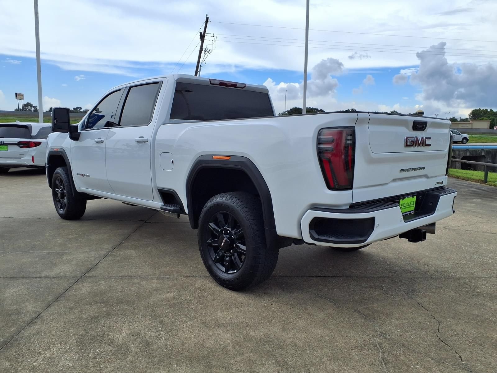 Used 2026 GMC Sierra 2500 AT4 AWD/4WD image 7
