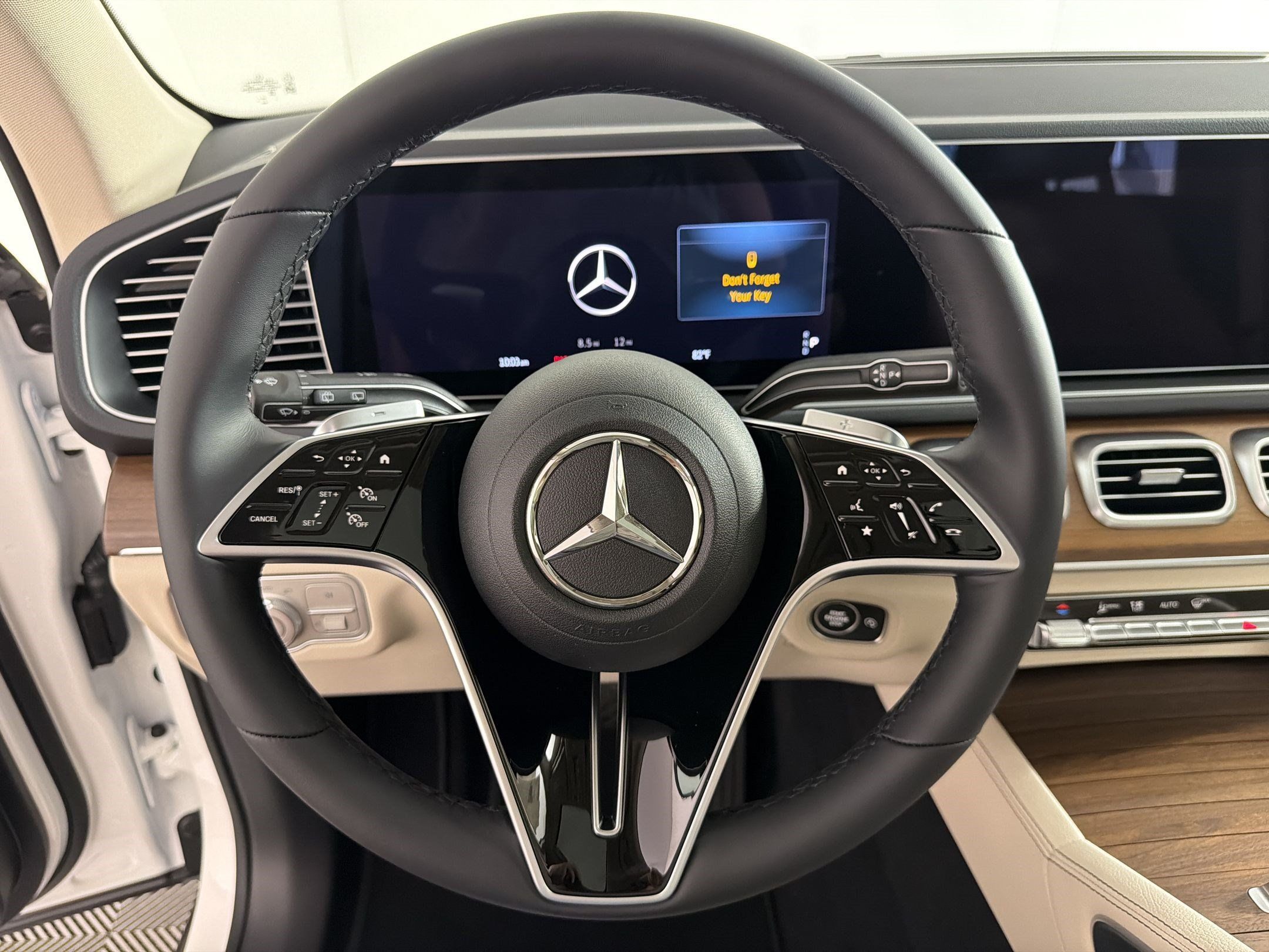 Used 2026 Mercedes-Benz GLE 350 4MATIC image 11