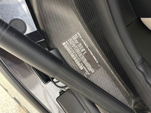 Used 2015 BMW i8 image 40