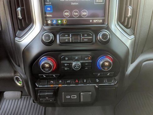 Used 2021 Chevrolet Silverado 1500 RST w/ Safety Package AWD/4WD image 22
