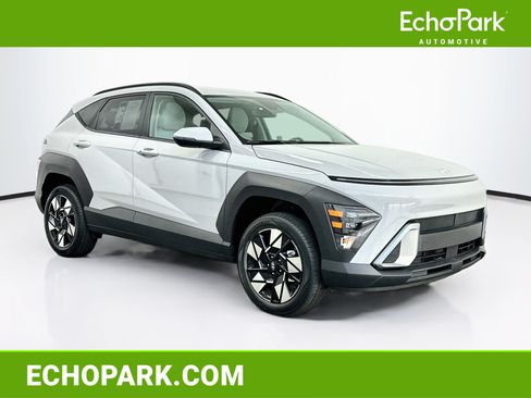 Used 2025 Hyundai Kona SEL AWD/4WD image 1