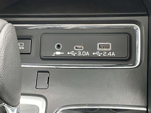 Certified 2025 Subaru Ascent Limited w/ Popular Package #1 image 26