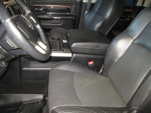 Used 2013 RAM 1500 Laramie w/ Convenience Group AWD/4WD image 7