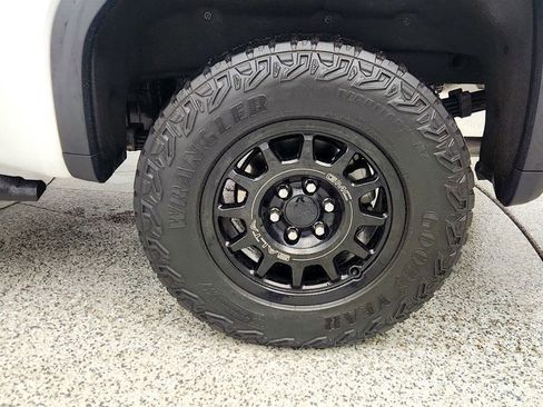 Used 2024 GMC Sierra 1500 AT4X w/ AT4X AEV Edition AWD/4WD image 9