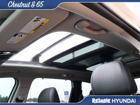 Certified 2023 Hyundai Santa Fe SEL w/ Premium Package FWD image 28