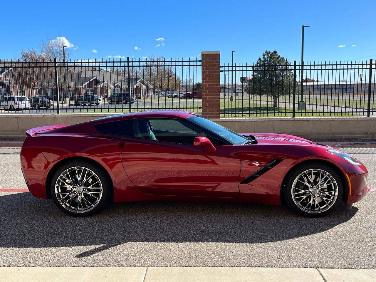 Used 2014 Chevrolet Corvette Stingray Coupe RWD image 9