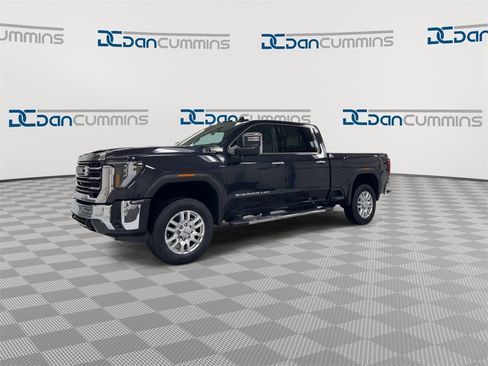 Used 2024 GMC Sierra 2500 SLT w/ SLT Premium Package image 4