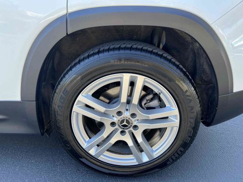 Used 2020 Mercedes-Benz GLB 250 4MATIC image 15
