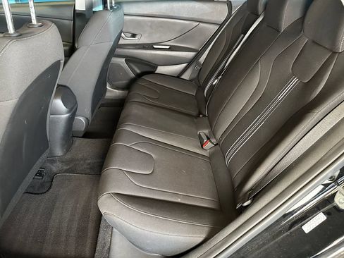 Used 2023 Hyundai Elantra SEL w/ Cargo Package FWD image 21