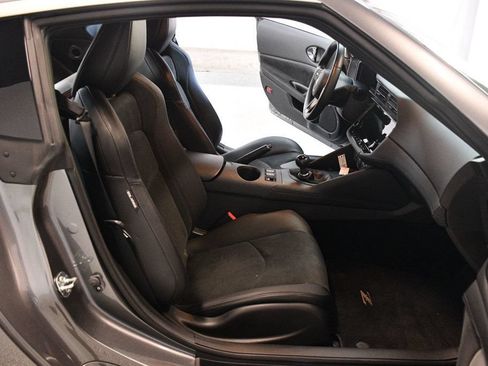 Used 2024 Nissan Z Performance w/ Floor Mat Package RWD image 28