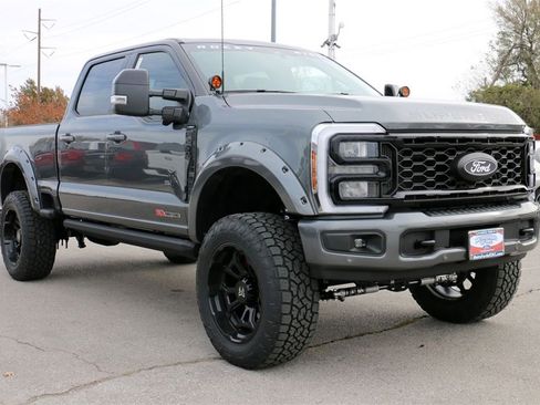 New 2026 Ford F250 Lariat w/ Black Appearance Package image 5