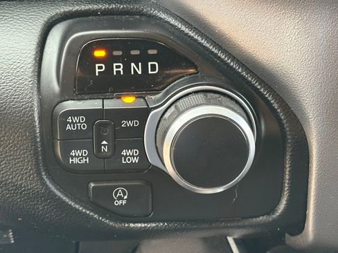 Used 2019 RAM 1500 Big Horn image 25