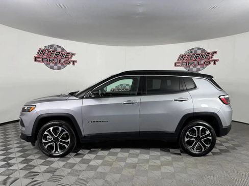 Used 2024 Jeep Compass Limited AWD/4WD image 4