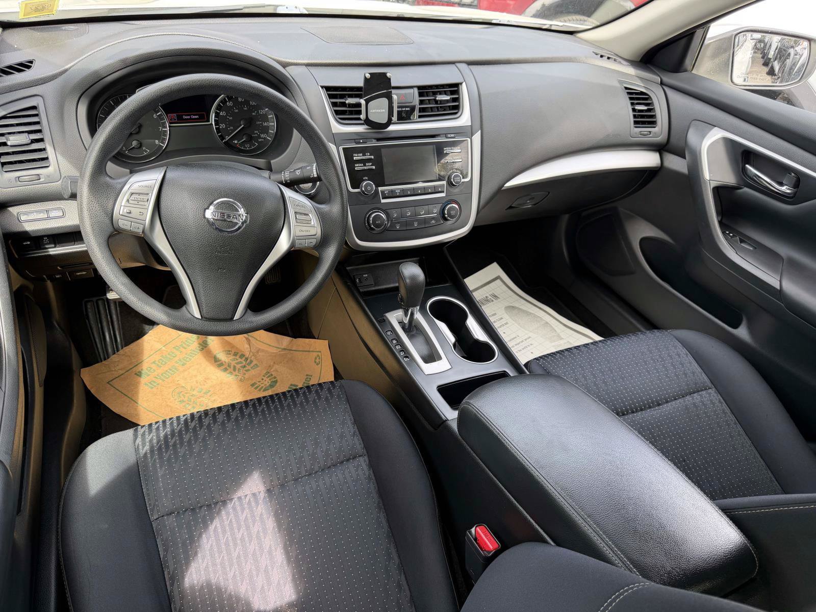 Used 2016 Nissan Altima 2.5 S w/ Power Driver Seat Package FWD image 11