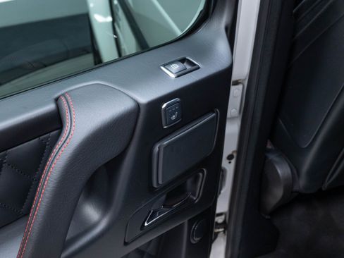 Used 2017 Mercedes-Benz G 63 AMG 4MATIC image 24