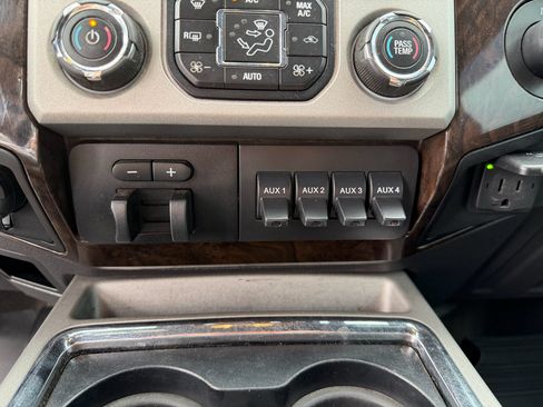 Used 2016 Ford F350 Platinum AWD/4WD image 25