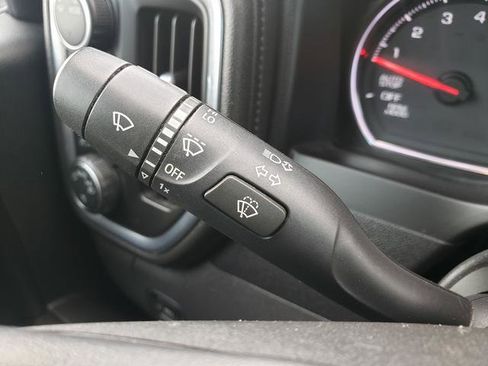 Used 2020 Chevrolet Silverado 1500 LT w/ All-Star Edition image 29