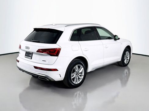 Certified 2023 Audi Q5 2.0T Premium w/ Convenience Package image 9