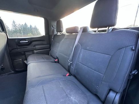 Used 2019 Chevrolet Silverado 1500 Custom w/ Custom Value Package AWD/4WD image 11