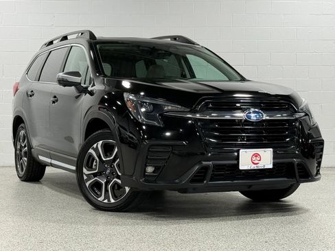 Used 2023 Subaru Ascent Limited w/ Technology Package AWD/4WD image 4