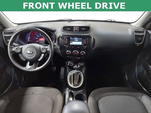 Used 2019 Kia Soul image 2