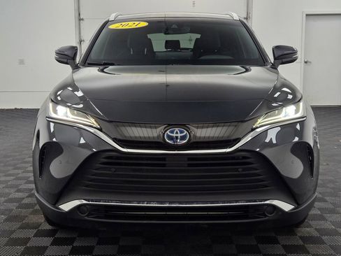 Used 2021 Toyota Venza XLE image 16