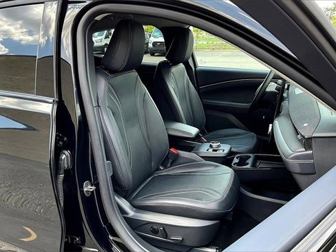 Certified 2024 Ford Mustang Mach-E Premium image 7