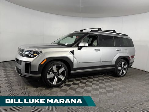 Used 2025 Hyundai Santa Fe Limited FWD image 1
