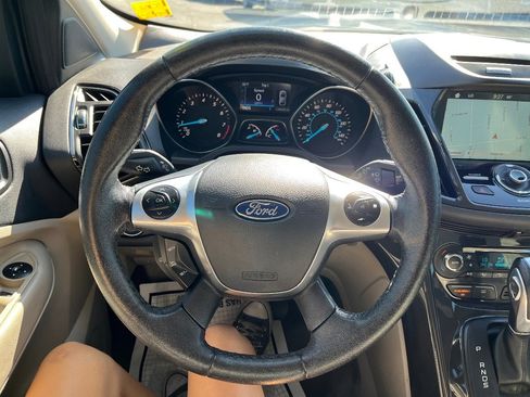 Used 2016 Ford Escape Titanium image 18