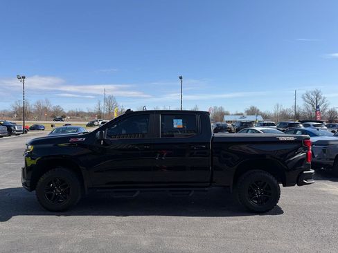 Used 2021 Chevrolet Silverado 1500 LT Trail Boss w/ Bed Protection Package image 8