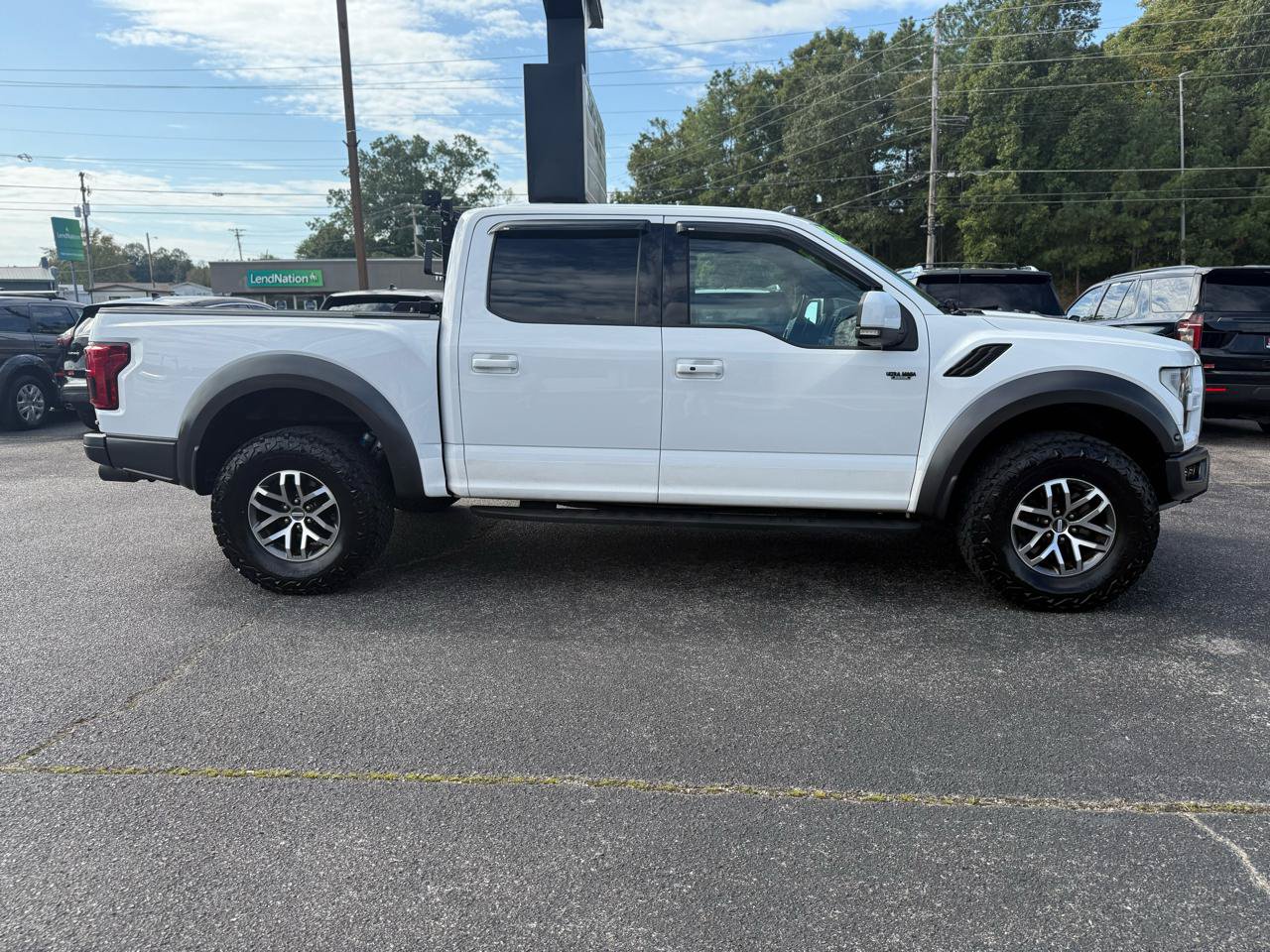 Used 2018 Ford F150 Raptor w/ Equipment Group 802A Luxury AWD/4WD image 4