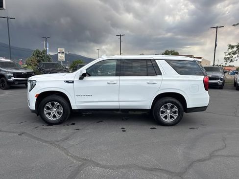 Certified 2022 GMC Yukon SLE AWD/4WD image 4