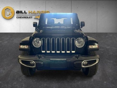 Used 2022 Jeep Wrangler Unlimited Sahara image 2