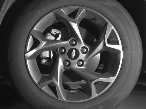 Used 2025 Chevrolet Trax LT FWD image 12