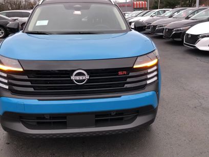 New 2026 Nissan Kicks SR w/ Cold Weather Package