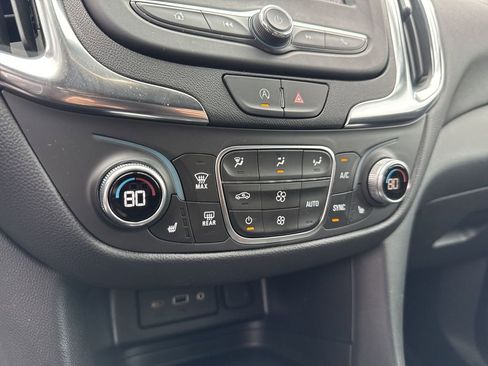 Used 2024 Chevrolet Equinox LT image 19