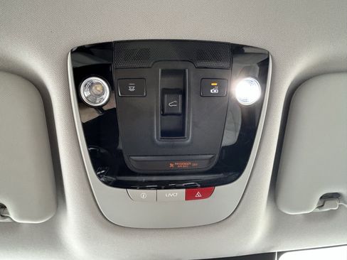 Used 2023 Kia Seltos SX w/ SX Sunroof Package AWD/4WD image 29