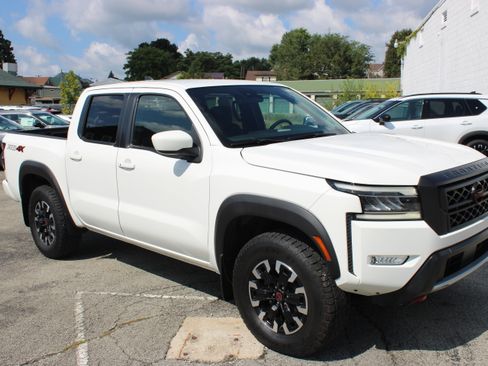 Certified 2022 Nissan Frontier PRO-4X w/ Technology Package AWD/4WD image 8