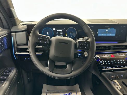 Used 2025 Hyundai Santa Fe Calligraphy AWD/4WD image 14