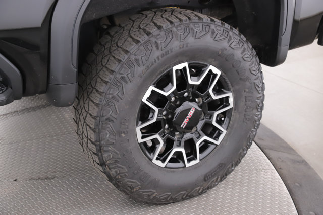 Used 2026 GMC Sierra 2500 AT4X w/ LPO, Black Badging Package AWD/4WD image 14