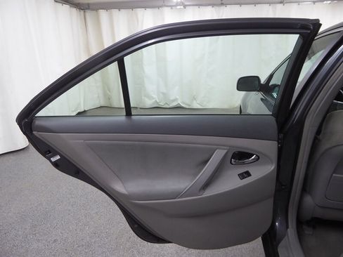 Used 2009 Toyota Camry image 26