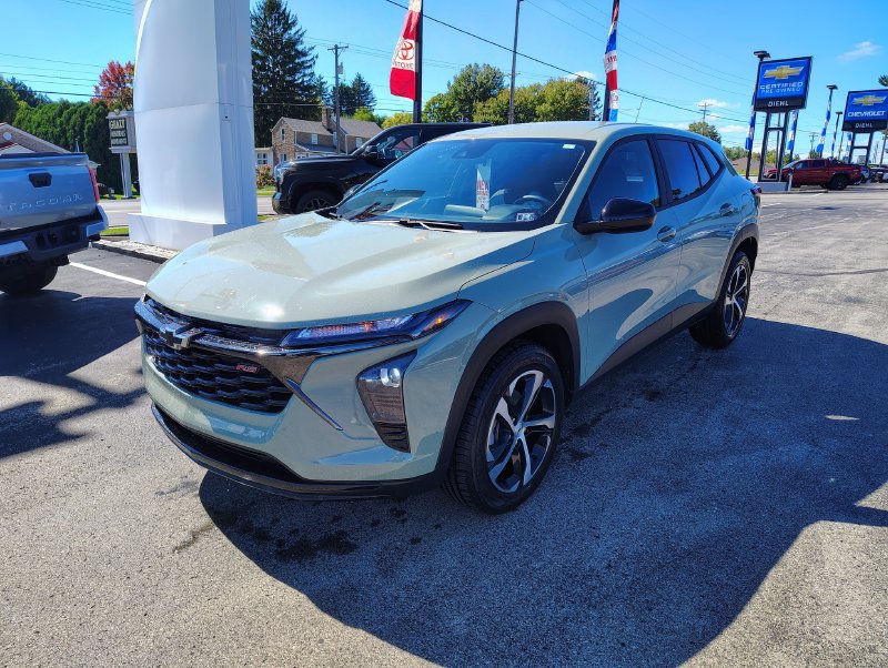 Used 2024 Chevrolet Trax RS w/ Driver Confidence Package FWD 360° Tour
