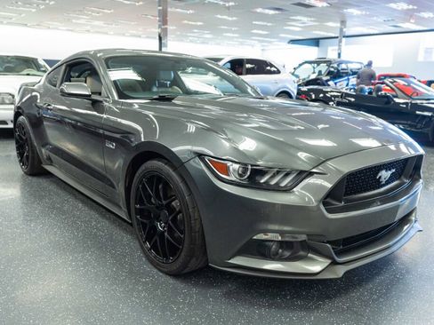 Used 2017 Ford Mustang GT Premium w/ Equipment Group 401A image 3