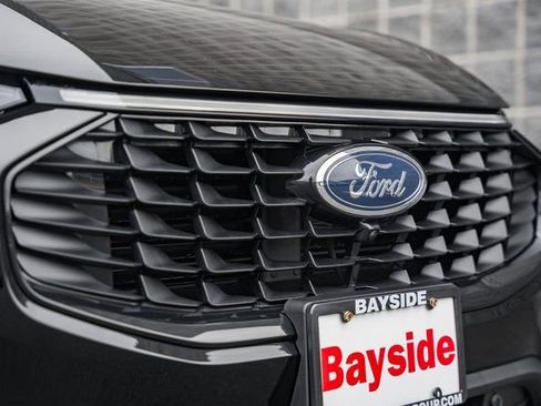 New 2026 Ford Escape SE w/ PHEV Premium Package FWD image 19